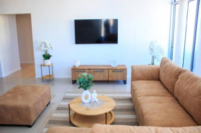 Urban Oasis Apartments at Freedom Plaza